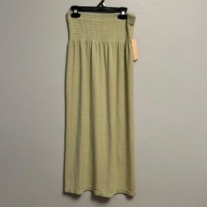 NWT SoHo Lady Maxi Skirt